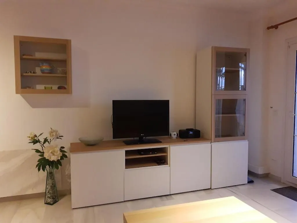 Komfortable Ferienwohnung Erste Strandreihe Playa Burriana Nerja