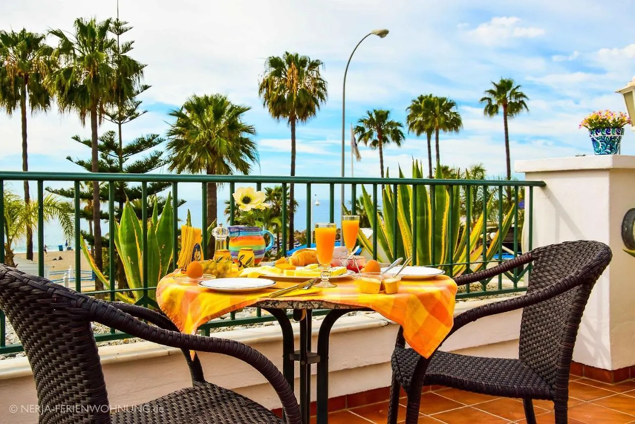 Komfortable Ferienwohnung Erste Strandreihe Playa Burriana Nerja