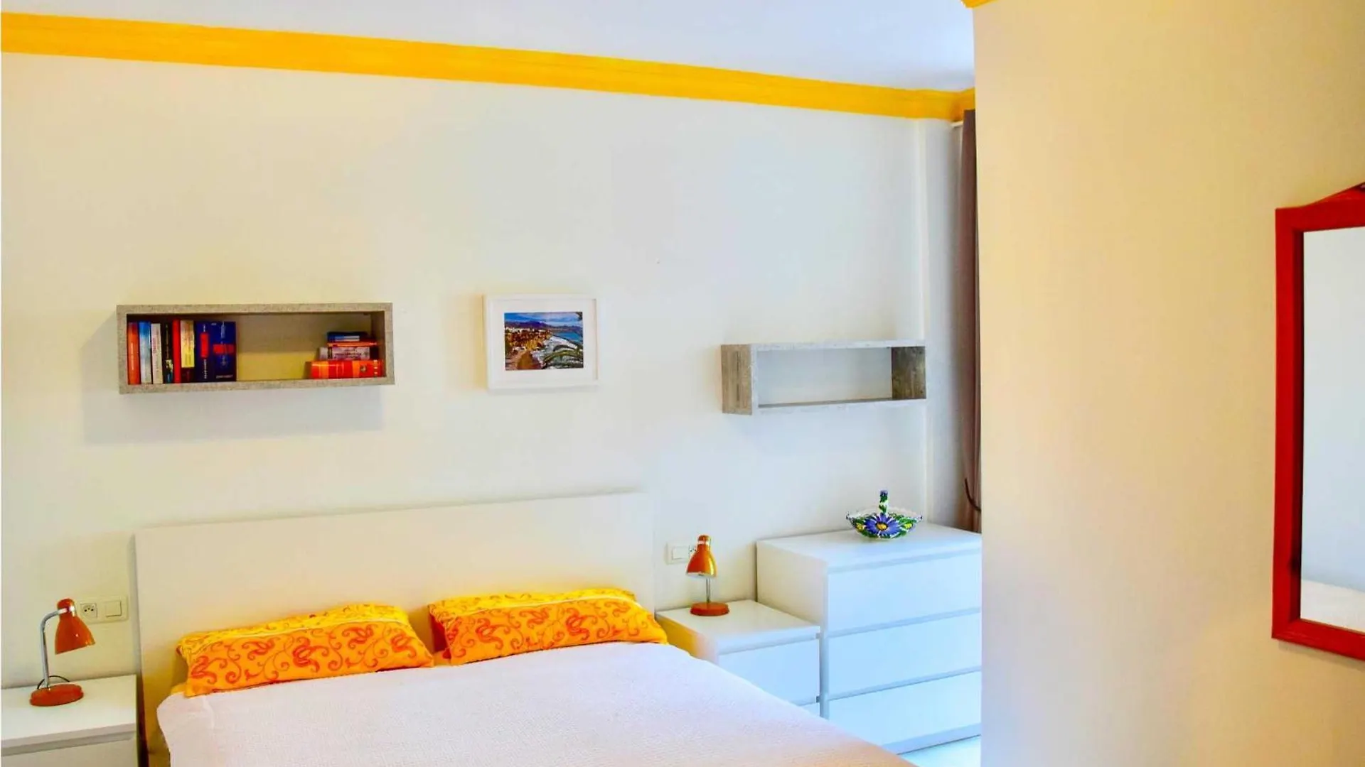 Apartment Komfortable Ferienwohnung Erste Strandreihe Playa Burriana Nerja Spain